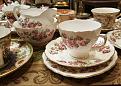 ทรีโองานอังกฤษ ลายกุหลาบชมพู และเหยือกนม bone china england ขายทรีโอละ 750 เหยือกนมใบละ 750 ค่าส่ง 40